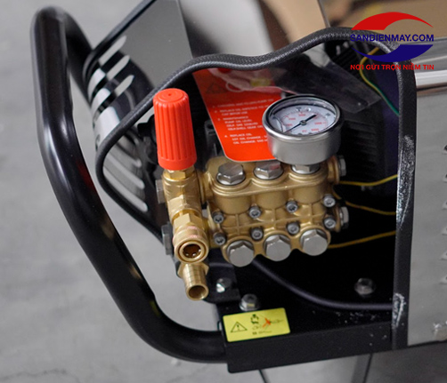 Máy phun rửa xe cao áp Kumisai 2000PSI